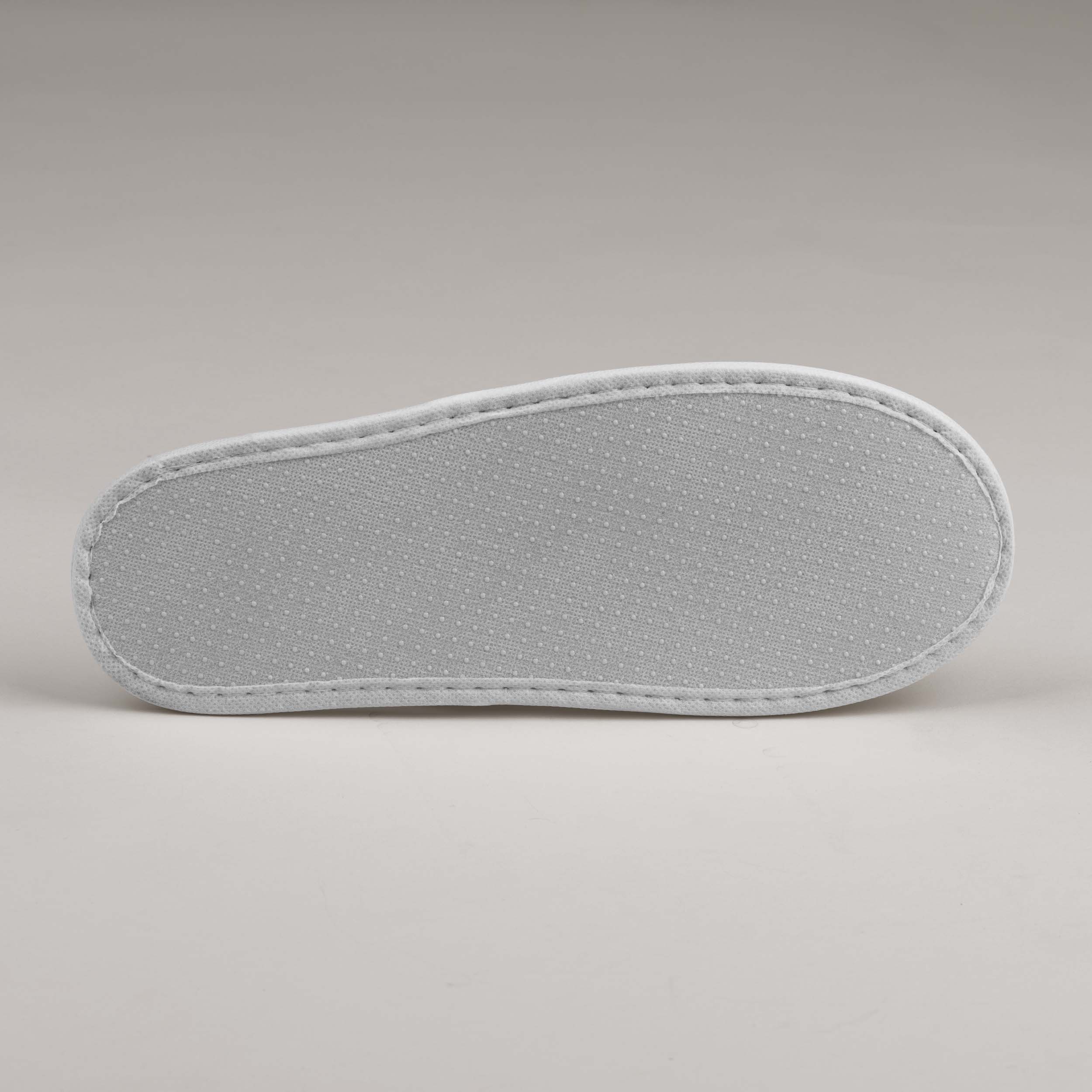Poly Terry szállodai papucs, 32 cm, fehér, zárt orrú