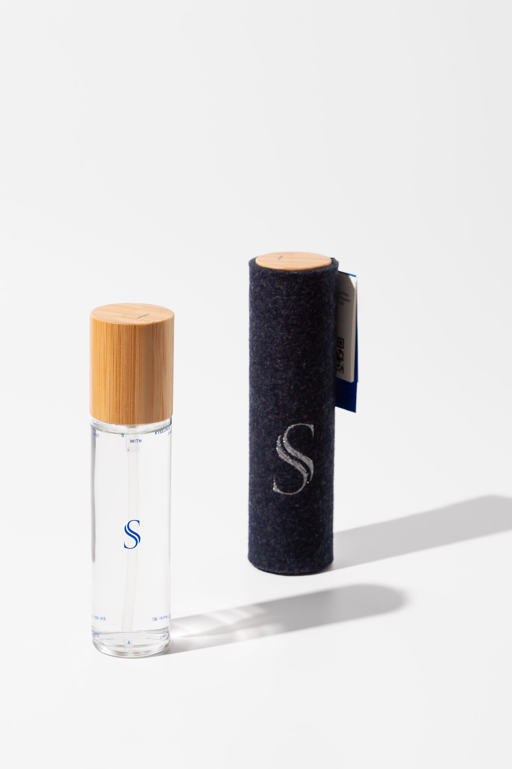 Smyssly hialuronsavval dúsított hidratáló spray